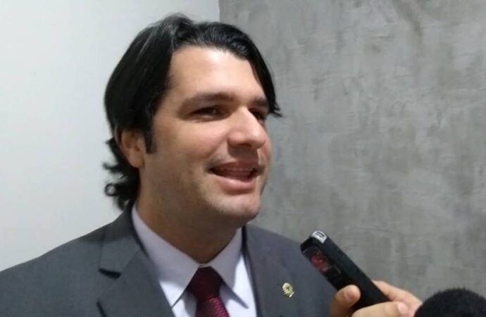 Léo Bezerra reforça abertura para diálogo com João Azevêdo e mantém alinhamento com projeto de Cícero