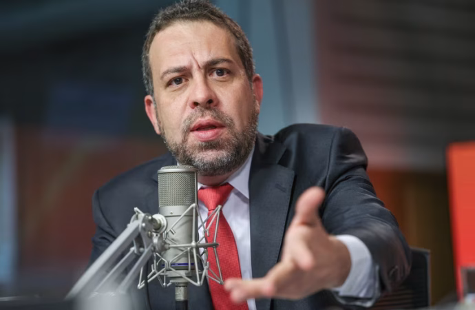 Guilherme Boulos cumpre agenda em João Pessoa, nesta quinta-feira (23)