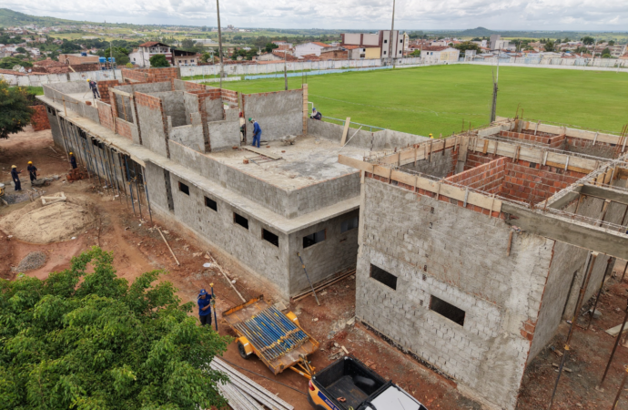 Com investimento de R$ 1,4 milhão, Estádio Sílvio Porto passa por revitalização em Guarabira