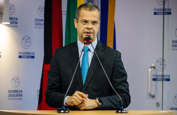 Jutay Meneses denuncia abordagens abusivas contra pescadores e buscará direção nacional do Ibama