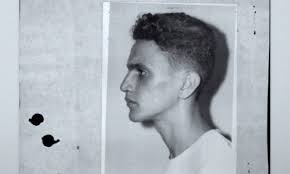 Caetano Veloso não pegou em armas contra a ditadura militar