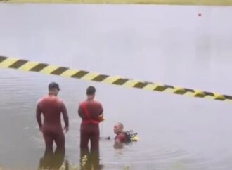 Bombeiros buscam por homem que sumiu após entrar em açude em Esperança