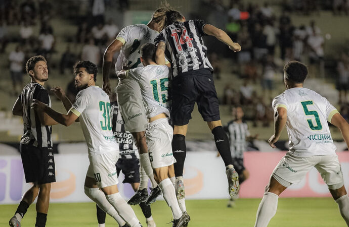 Botafogo-PB perde para o Floresta no Almeidão pela Série C