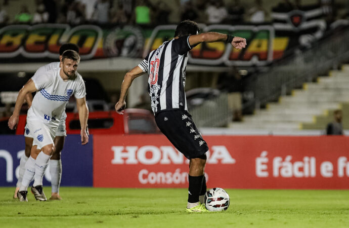 Com gol de Nenê, Botafogo-PB vence o Barra-SC na estreia da Série C 2026