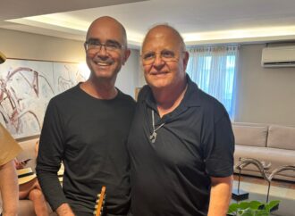 Coral universitário faz homenagem a Guilherme Arantes em João Pessoa; VÍDEO