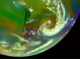 Ciclone extratropical avança sobre o Brasil, traz chuva e ventos fortes