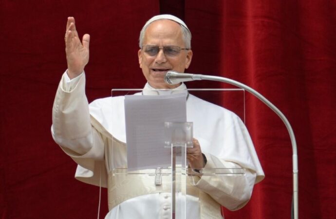 Papa: estou na África para encorajar católicos, não debater com Trump