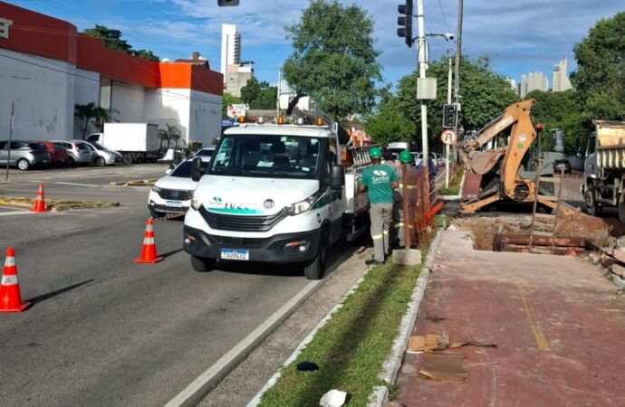 Obra emergencial interdita parcialmente a Avenida Beira-Rio e altera o trânsito na região