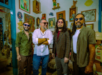Seu Pereira e Coletivo 401 se envolve em acidente a caminho de show em Fortaleza