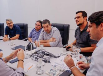 Prefeitura de João Pessoa cria força-tarefa “Limpa Bairro” após reunião com setor de limpeza