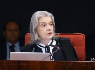 Ministra vota para condenar Eduardo Bolsonaro por difamação
