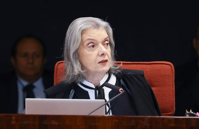 Ministra vota para condenar Eduardo Bolsonaro por difamação