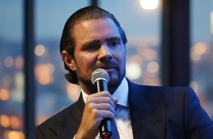 Vorcaro diz em depoimento que gostaria de delatar pessoas do governo Lula