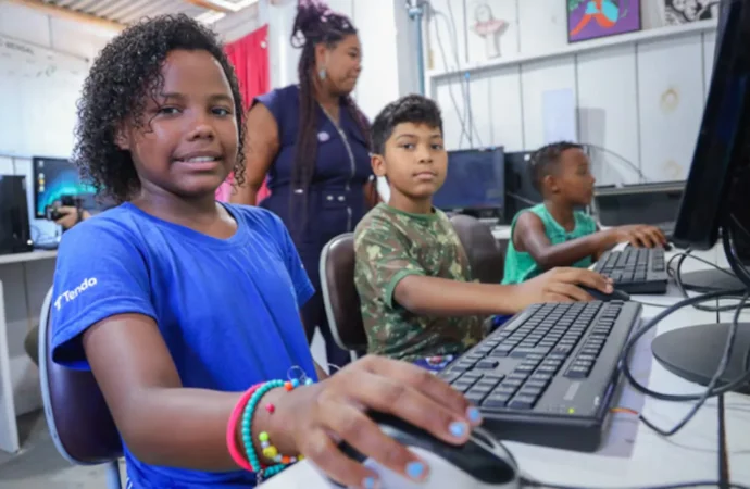MEC poderá repassar até R$ 3.800 por escola para ampliar acesso à internet