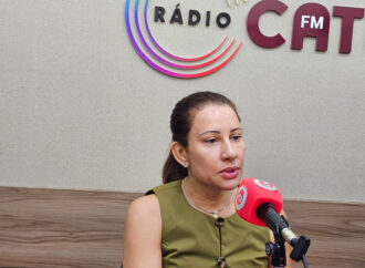 especialista alerta sobre critérios ao contratar cuidador de idosos