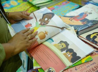 Leitura deve ser estimulada com prazer e hábito, destaca professora