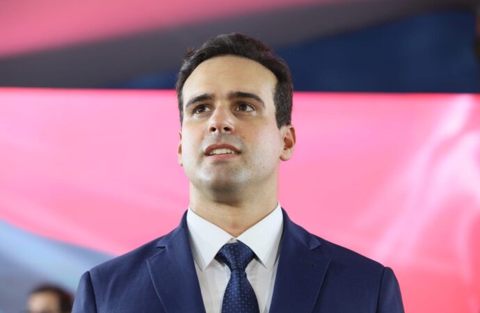 Lucas Ribeiro destaca ações do governo e participação de jovens durante SabaTEENa