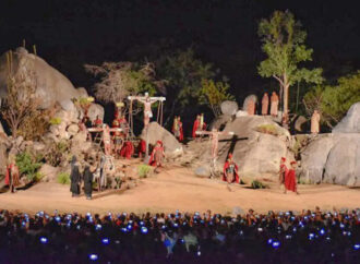 Paixão de Cristo tem encenações até este domingo, em Nova Jerusalém