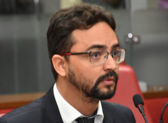 Secretário do PSB alerta sobre tentativa da oposição de diminuir a força política de João Azevêdo