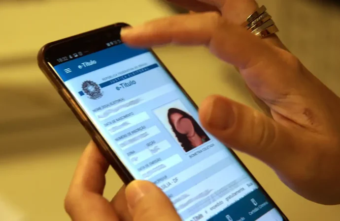 Regularização online do título de eleitor termina nesta segunda