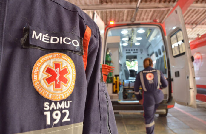 Homem morre enquanto atravessava rodovia para comprar gasolina, na Paraíba