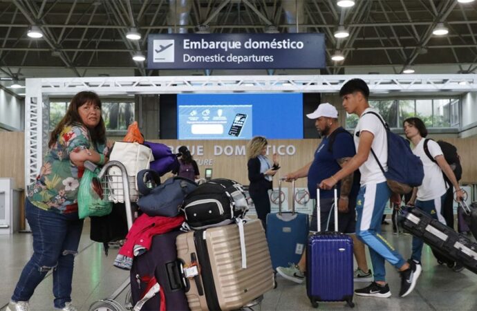 Agente de viagens alerta para cuidados antes de viajar para o exterior; veja as regras
