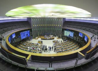 Comissão aprova proposta que permite a pessoas sem parentesco pedir suspensão do poder familiar