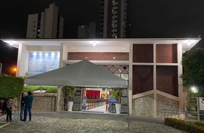 Mais de 100 jovens passam mal durante encontro religioso em João Pessoa