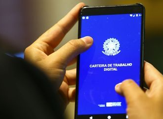 Número de trabalhadores informais recua no primeiro trimestre deste ano