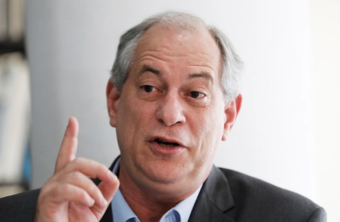 Ciro Gomes descarta candidatura à Presidência em 2026 e confirma disputa pelo Governo do Ceará