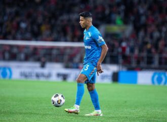 Douglas Santos pode ser campeão russo pelo Zenit neste domingo