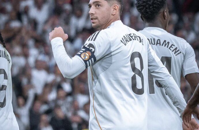 Valverde e Tchouaméni são punidos com multa milionária pelo Real Madrid