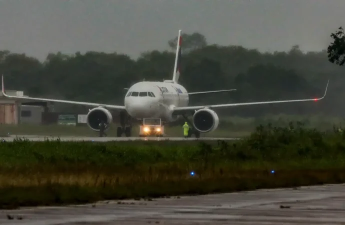 Governo prorroga descontos no querosene de aviação e no biodiesel