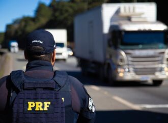 PRF apreende mais de 70 kg de haxixe escondidos em carro na Paraíba