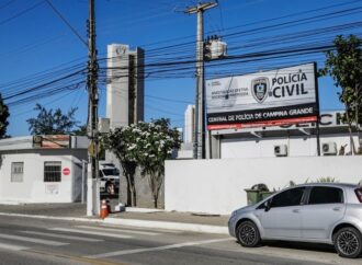 Mulher é morta a facadas por ex-marido após invasão de casa, no Agreste