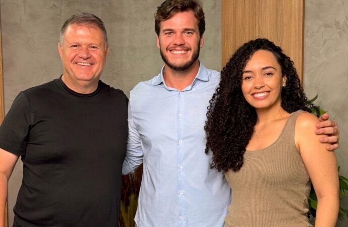 Após saída de André Gomes, Bruno nomeia Anny Karenine para a Cultura de Campina