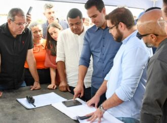 Lucas Ribeiro entrega obras de pavimentação no Cariri e destaca integração entre municípios