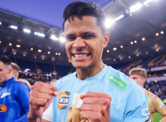 Douglas Santos é campeão russo pela 6ª vez com o Zenit; veja números do lateral