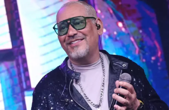 Cantor Chrigor, ex-Exaltasamba, é internado e cancela shows