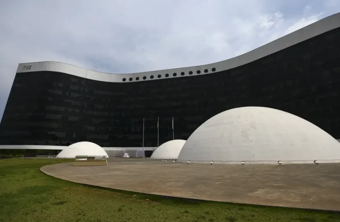 IA pode gerar mais fake news nas eleições, alertam especialistas