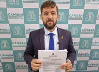 Câmara de João Pessoa derruba veto a projeto que institui intervalo bíblico nas escolas