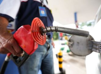 Governo anuncia subsídio de até R$ 0,89 por litro da gasolina