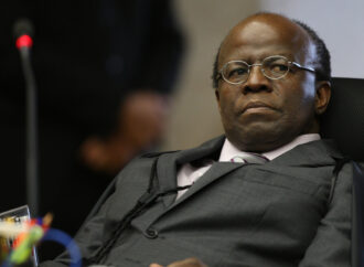 Chegada de Joaquim Barbosa provoca briga dentro de partido
