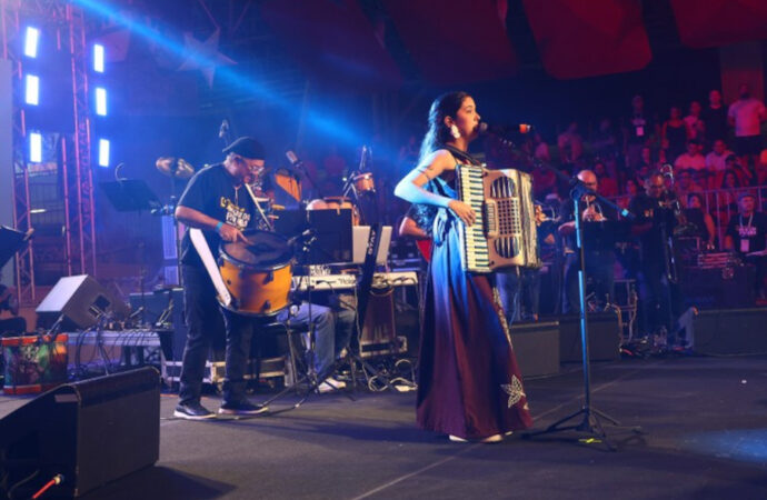 Festival de Música da Paraíba consagra Lily Sanfoneira com canção vencedora