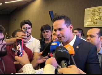 Lucas Ribeiro inicia sabatina promovida pela OAB com candidatos ao governo da Paraíba