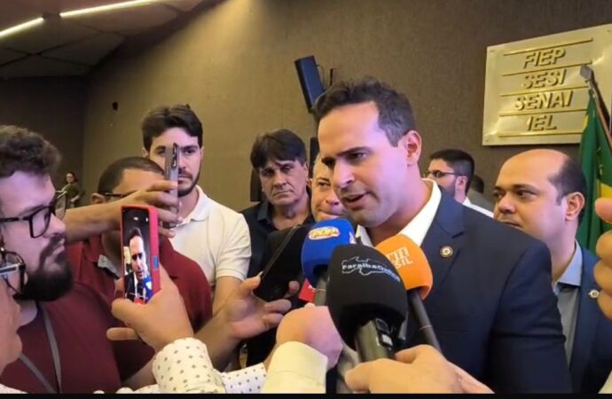 Lucas Ribeiro inicia sabatina promovida pela OAB com candidatos ao governo da Paraíba