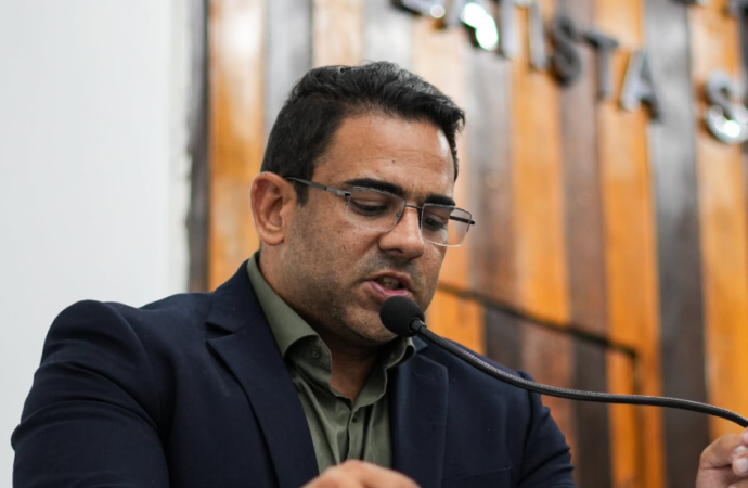 Mensagens via PIX mostram o que disse vereador preso a ex-namorada ao quebrar medidas protetivas