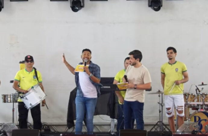 Fabiano Guimarães é uma das atrações da 4ª edição do Momento Junino; assista ao vivo