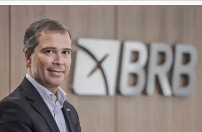 Caso Master: Advogado deixa defesa de ex-presidente do BRB