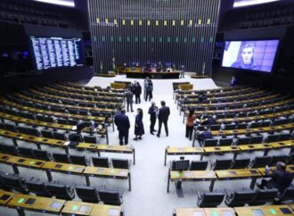 Projeto permite a pais internarem adolescentes em comunidades terapêuticas